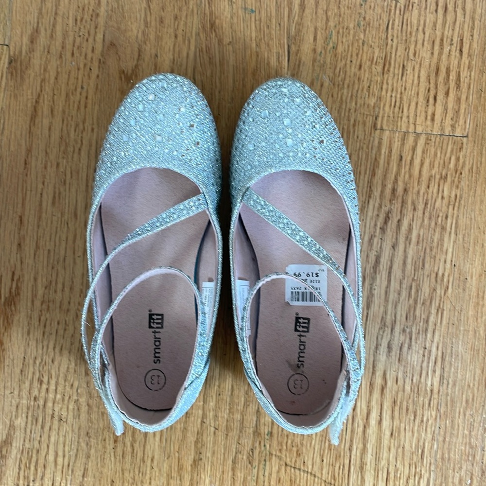 Payless Smart Fit Girls Silver Flat Dress Shoe - Size 13